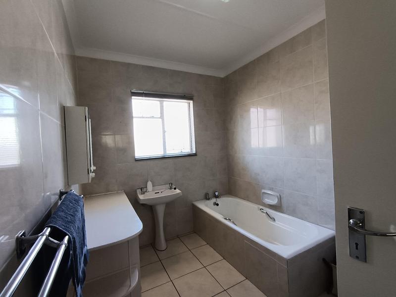 5 Bedroom Property for Sale in Bergsig Eastern Cape
